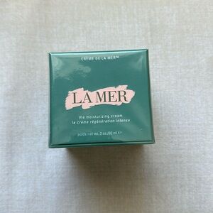 LA MER moisturizing